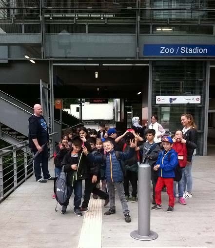  Am Dienstag, den 21. Juni 2016, haben die Löwen der Klasse 2c den Wuppertaler
                              Zoo besucht. Die Zeit des Ausflugs verging wie im Flug und alle waren sich am Ende einig